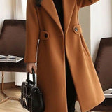 Dámský kabát v elegantním stylu
