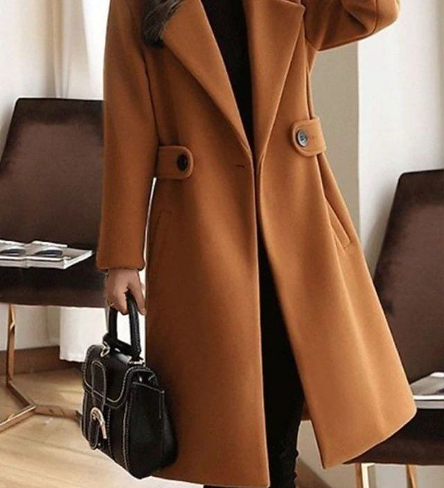 Dámský kabát v elegantním stylu