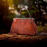 Dámská kabelka ve vintage a elegantním stylu