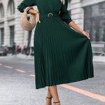 Dámské maxi šaty v elegantním stylu, s plisovaným detailem