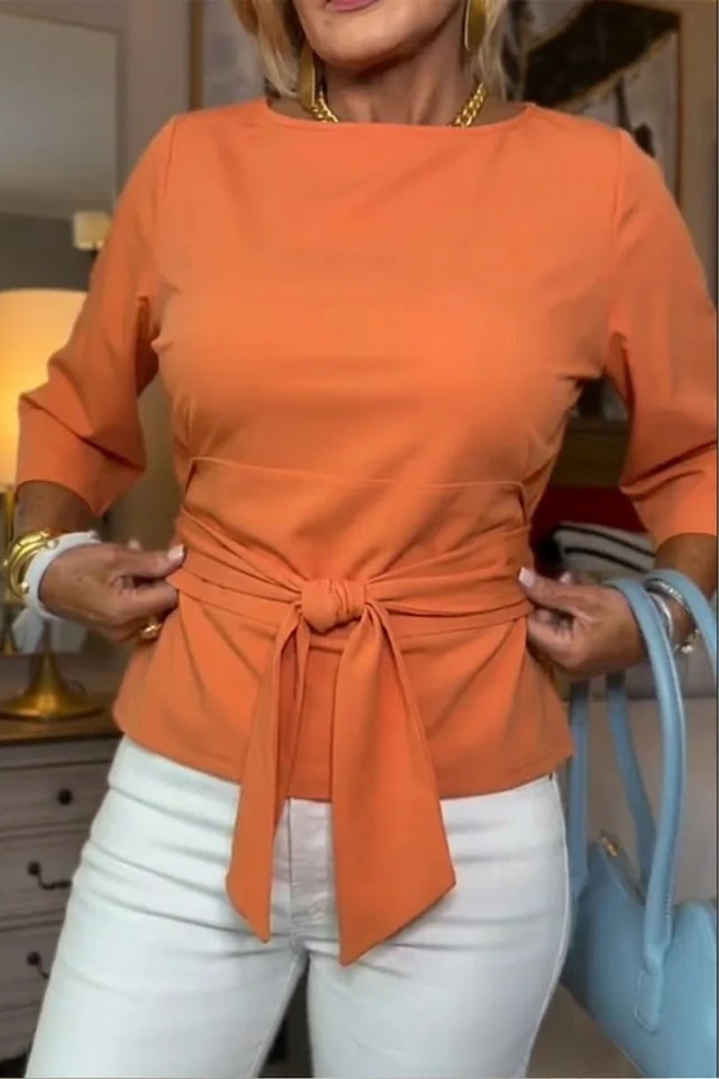 Dámský top v elegantním stylu