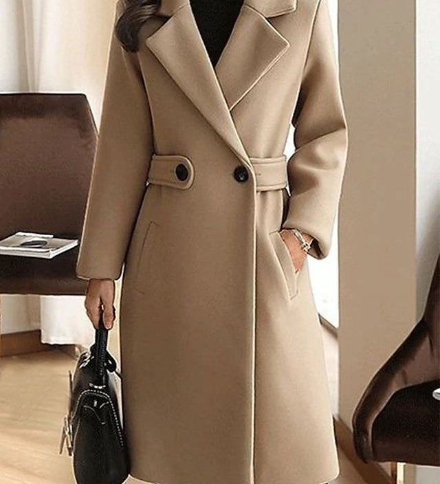 Dámský kabát v elegantním stylu