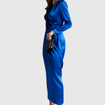 Dámské šaty ze saténu