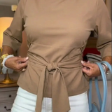 Dámský top v elegantním stylu