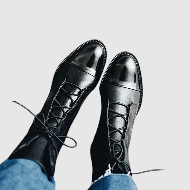Dámské kozačky v elegantním stylu
