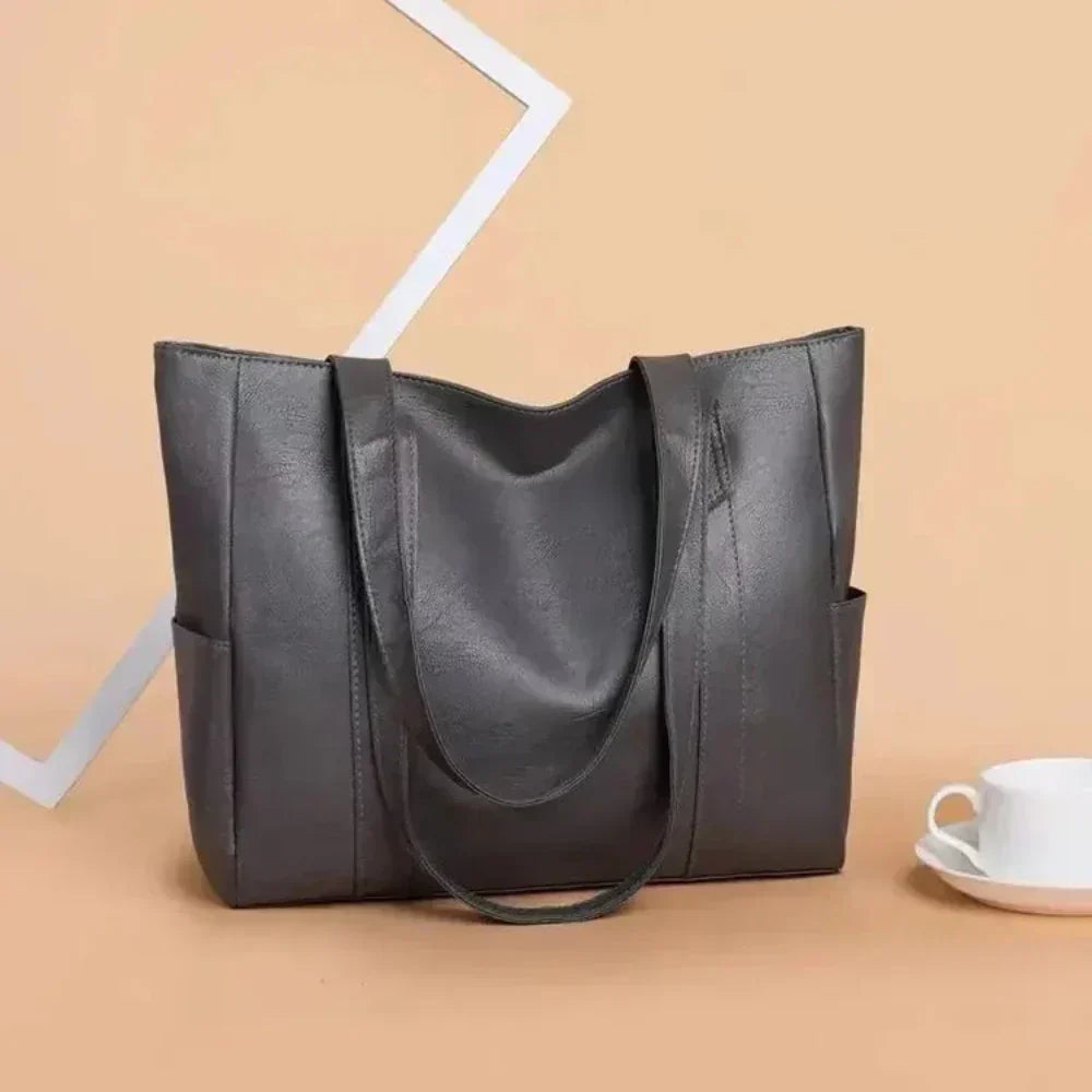 Dámská kabelka v elegantním stylu