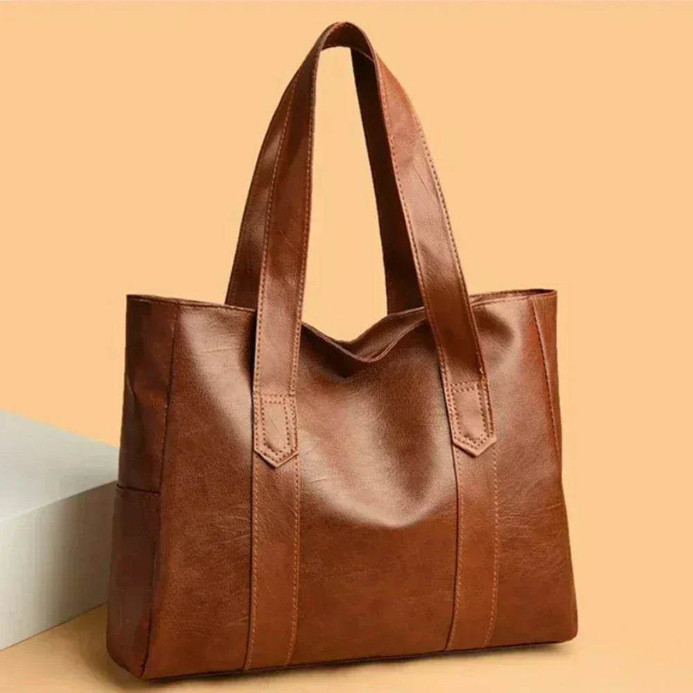 Dámská kabelka v elegantním stylu