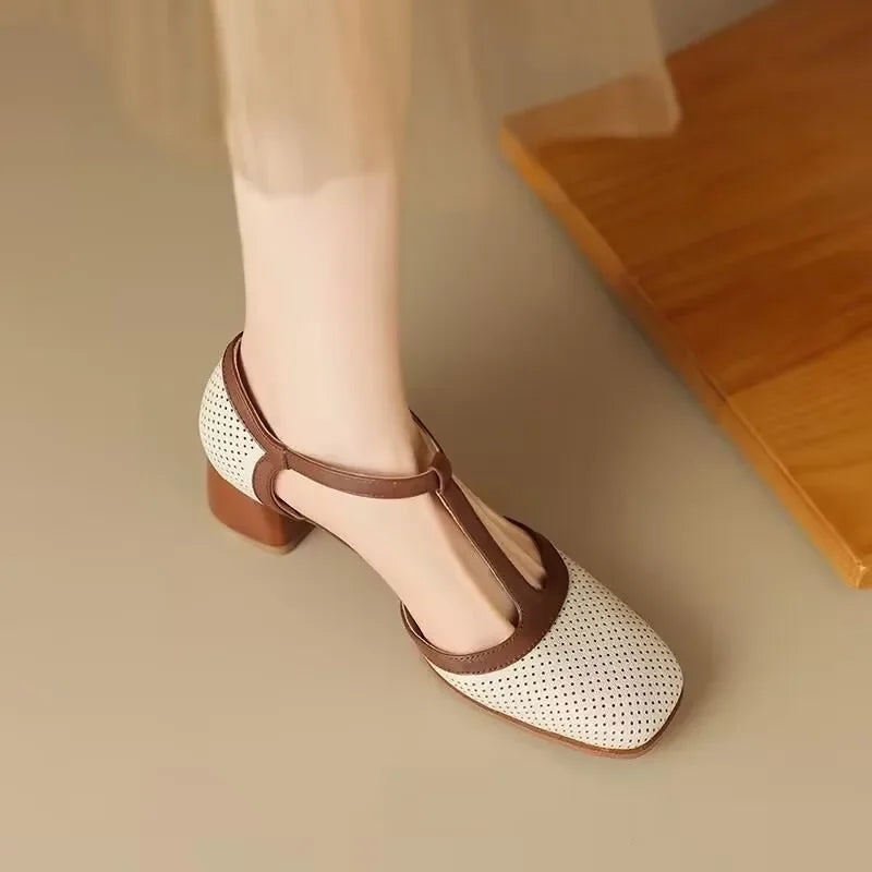 Dámské boty v elegantním stylu, na podpatku