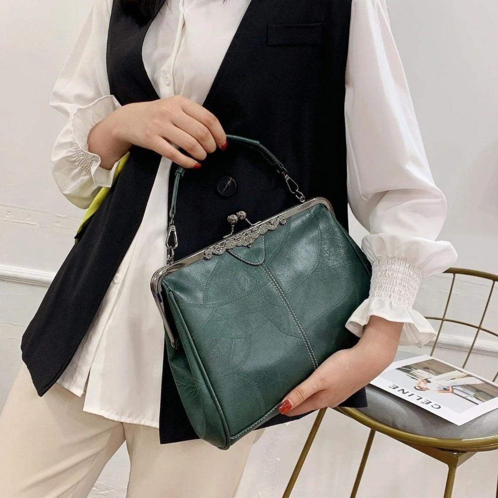 Dámská kabelka ve vintage a elegantním stylu