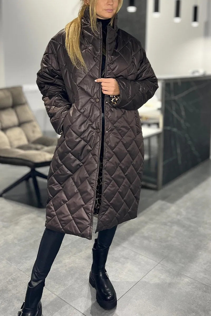 Dámský kabát v elegantním stylu s leopardím vzorem