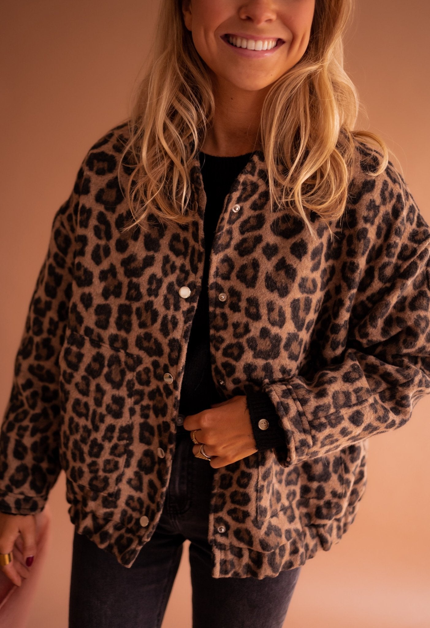 Dámská bunda s leopardím vzorem