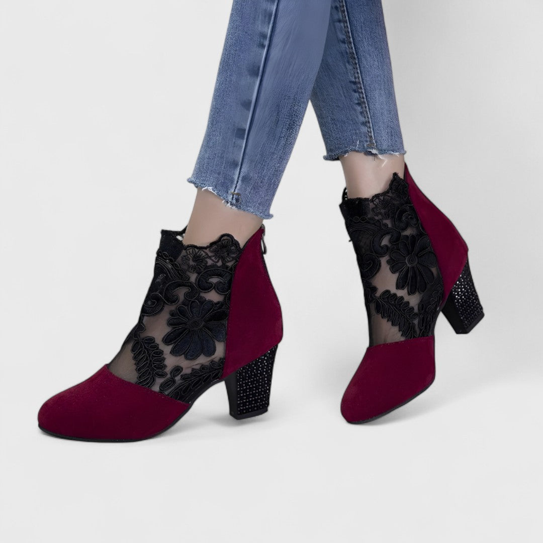 Dámské kozačky v elegantním stylu, na podpatku